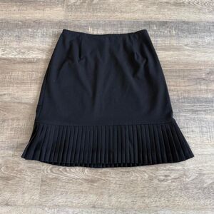 Vintage 90s Black Pleated Hem Mini skirt Size 8